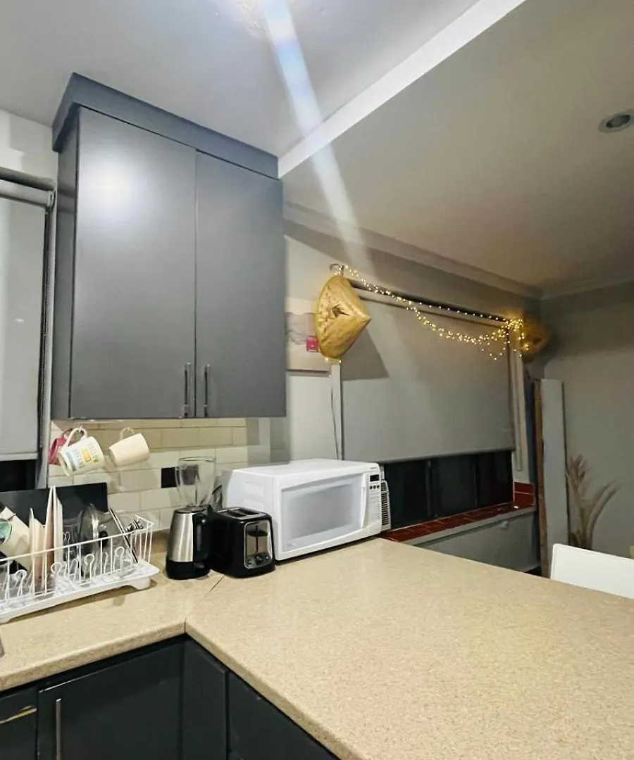 Cozy Apartment Τορόντο